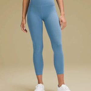 Sky Blue Lululemon Leggings - like new women’s size 8